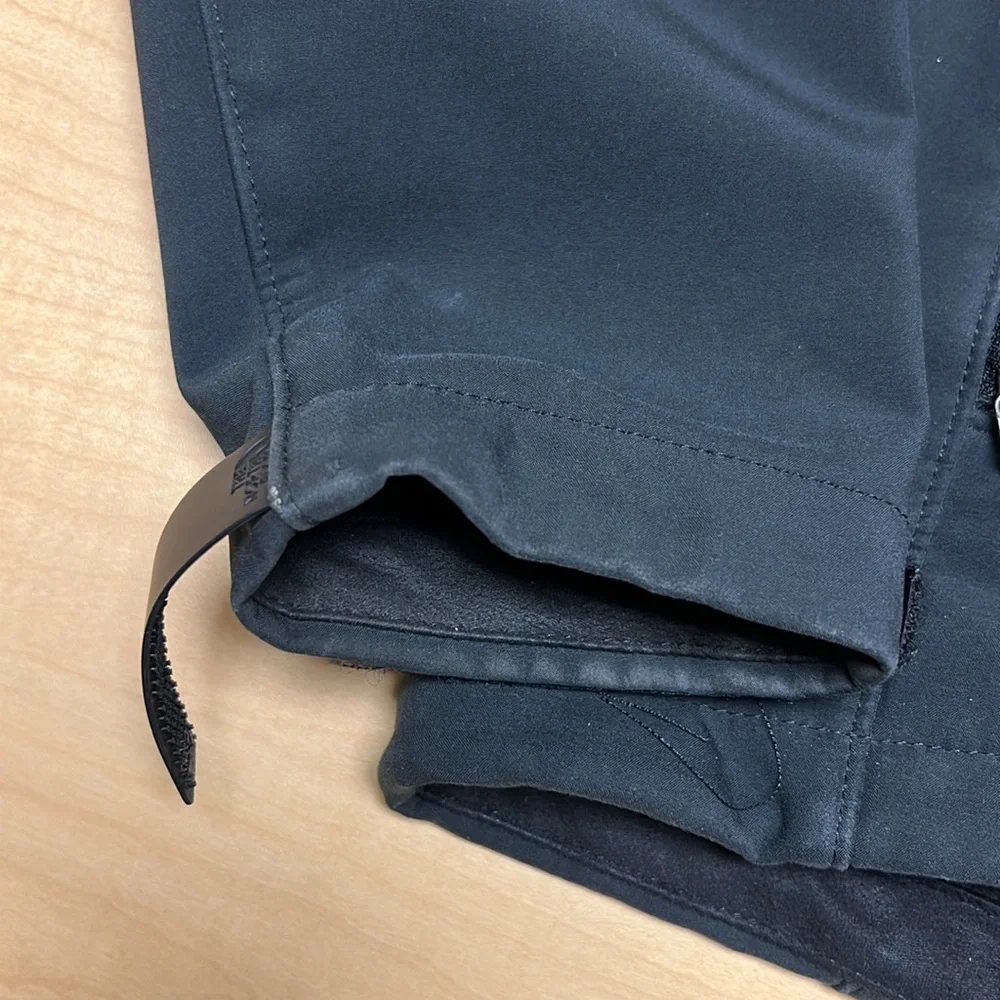 North Face zip up jacket, size‎ medium